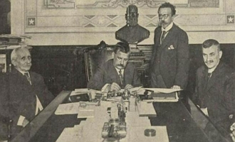 O Presidente do Brasil, Venceslau Brás, declarando guerra ao países da Tríplice Aliança