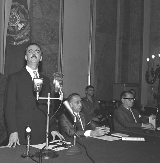 Foto do presidente Jânio Quadros em reunião com governadores em 1961