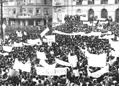 Protesto de estudantes contra a Ditadura Militar no Brasil